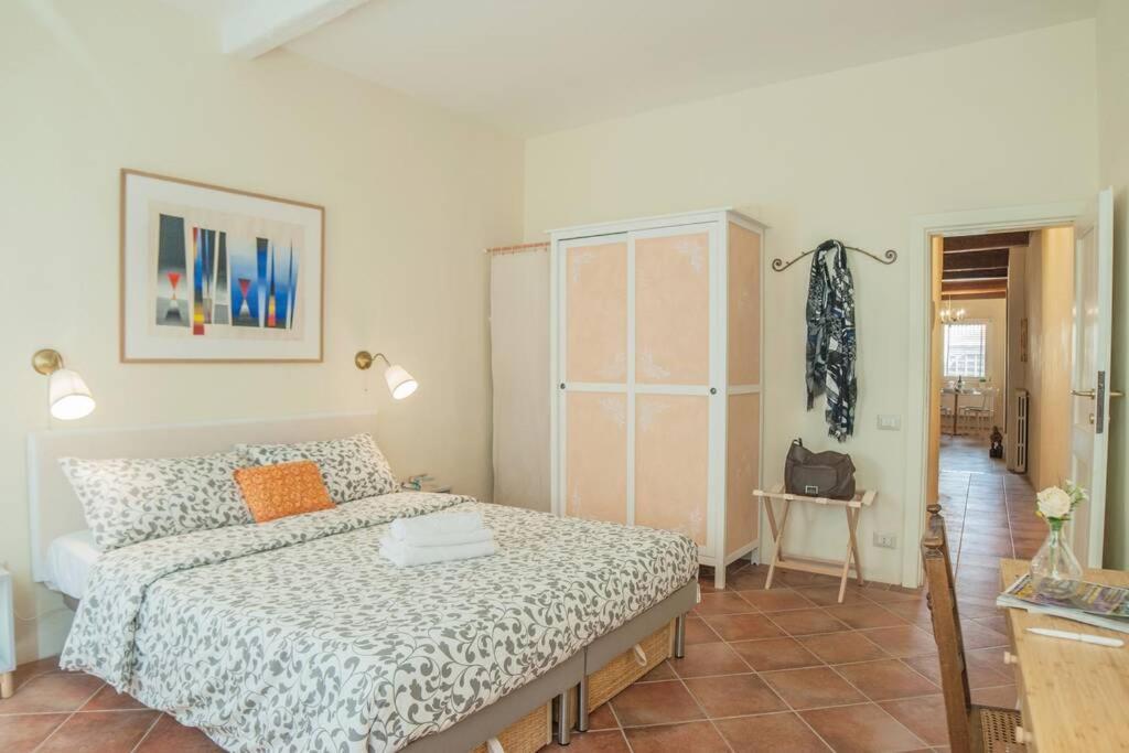 フィレンツェCozy Macci Flat 4 People Near Santa Croce Squareアパートメント エクステリア 写真