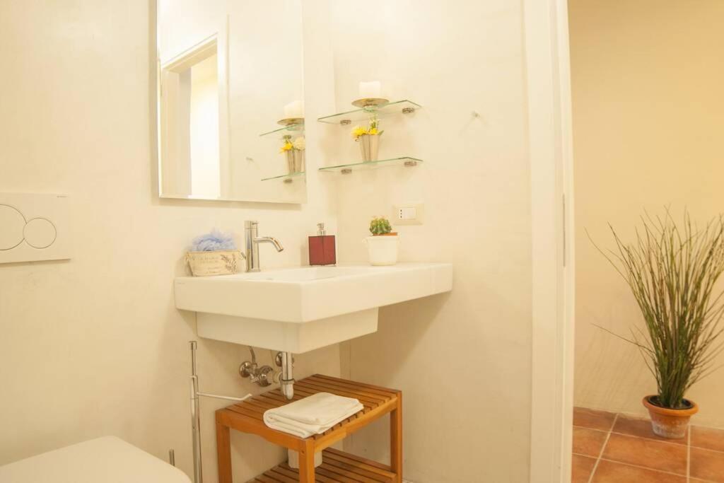 フィレンツェCozy Macci Flat 4 People Near Santa Croce Squareアパートメント エクステリア 写真