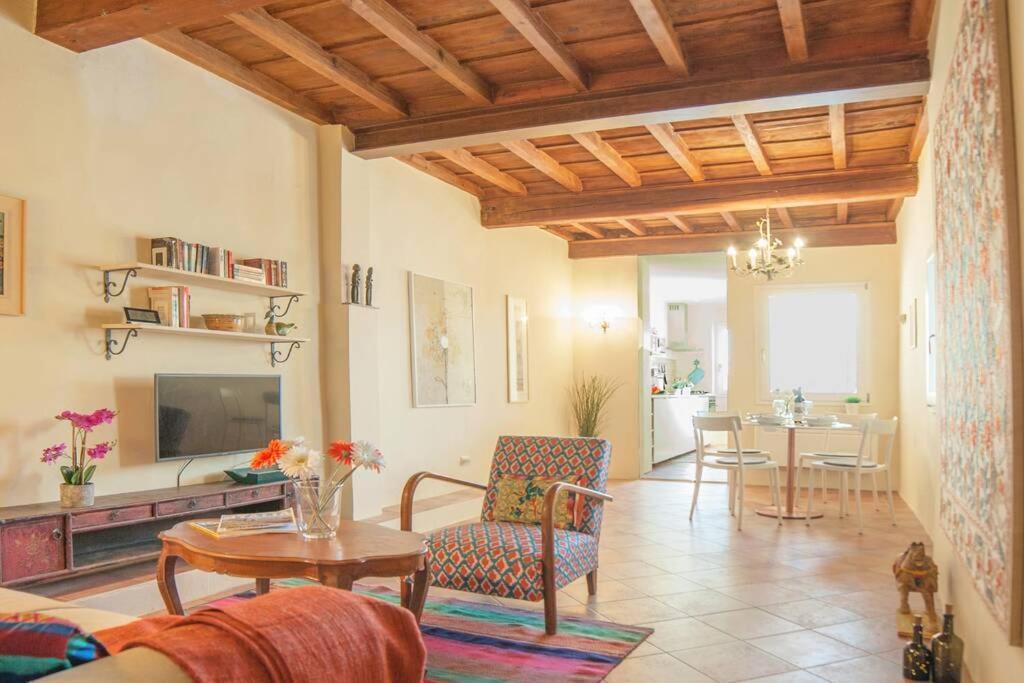 フィレンツェCozy Macci Flat 4 People Near Santa Croce Squareアパートメント エクステリア 写真