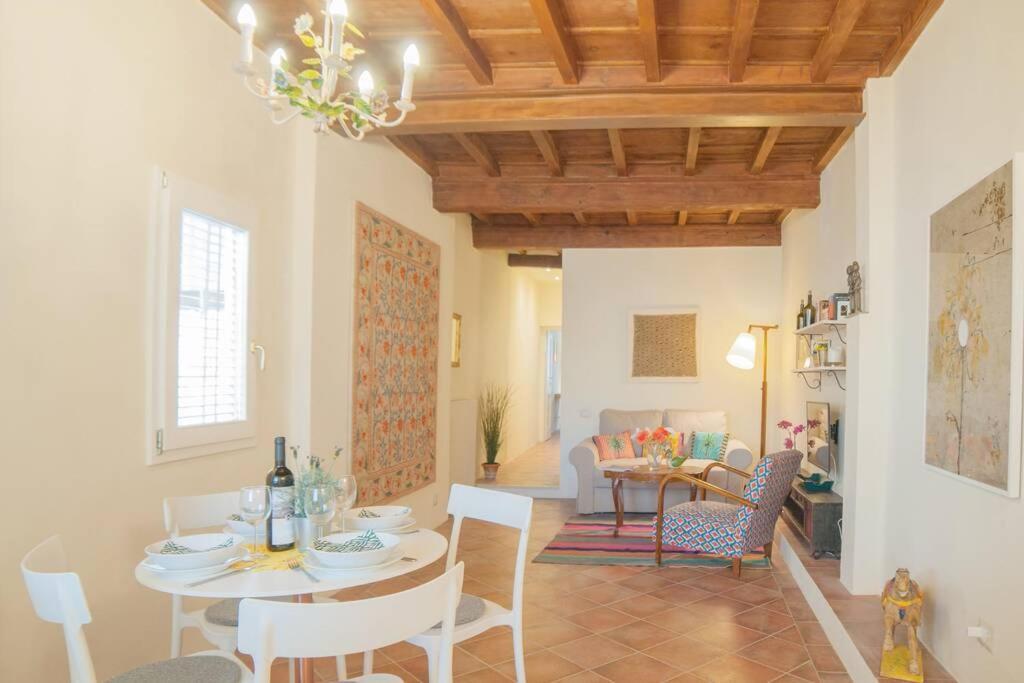 フィレンツェCozy Macci Flat 4 People Near Santa Croce Squareアパートメント エクステリア 写真